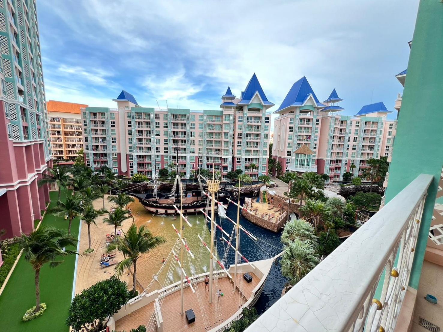 Grande Cariibbean Pattaya By Thita Aparthotel Exteriör bild