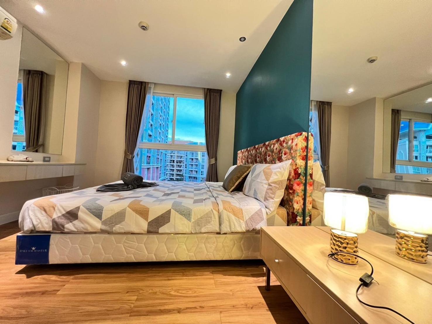 Grande Cariibbean Pattaya By Thita Aparthotel Exteriör bild
