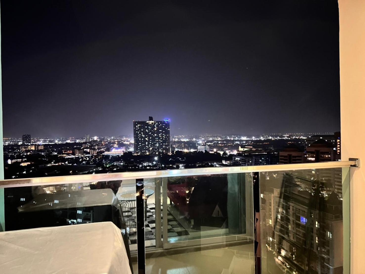 Grande Cariibbean Pattaya By Thita Aparthotel Exteriör bild