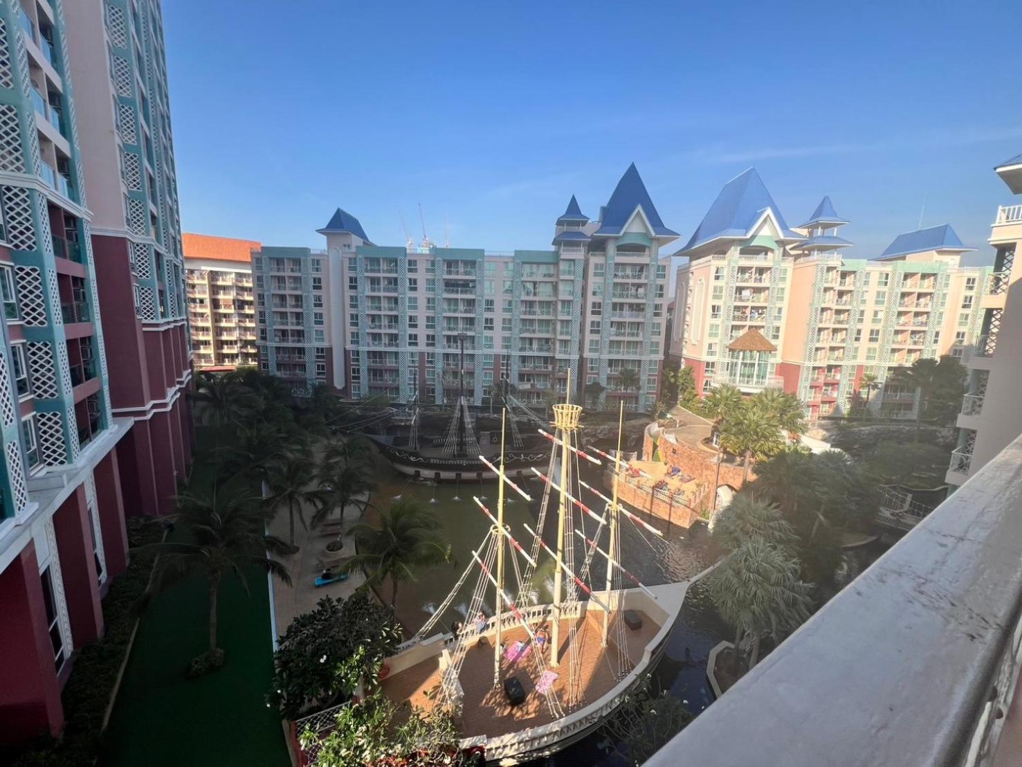 Grande Cariibbean Pattaya By Thita Aparthotel Exteriör bild