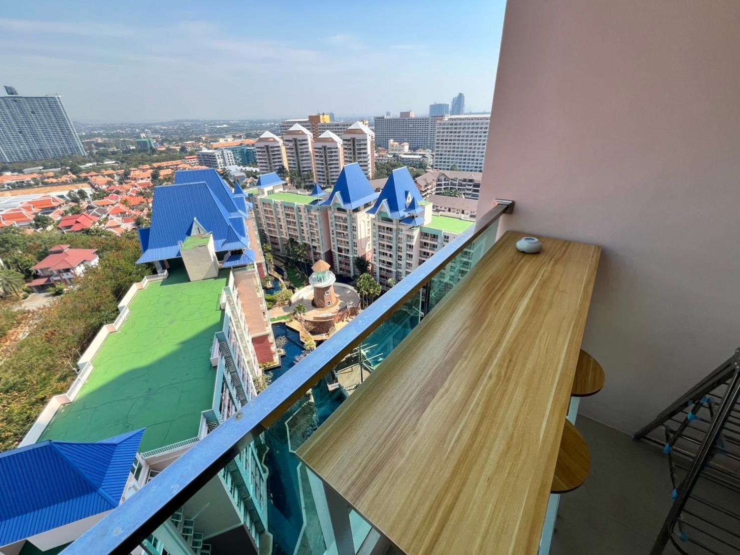 Grande Cariibbean Pattaya By Thita Aparthotel Exteriör bild