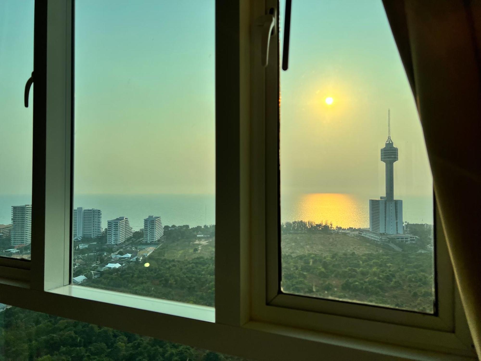 Grande Cariibbean Pattaya By Thita Aparthotel Exteriör bild