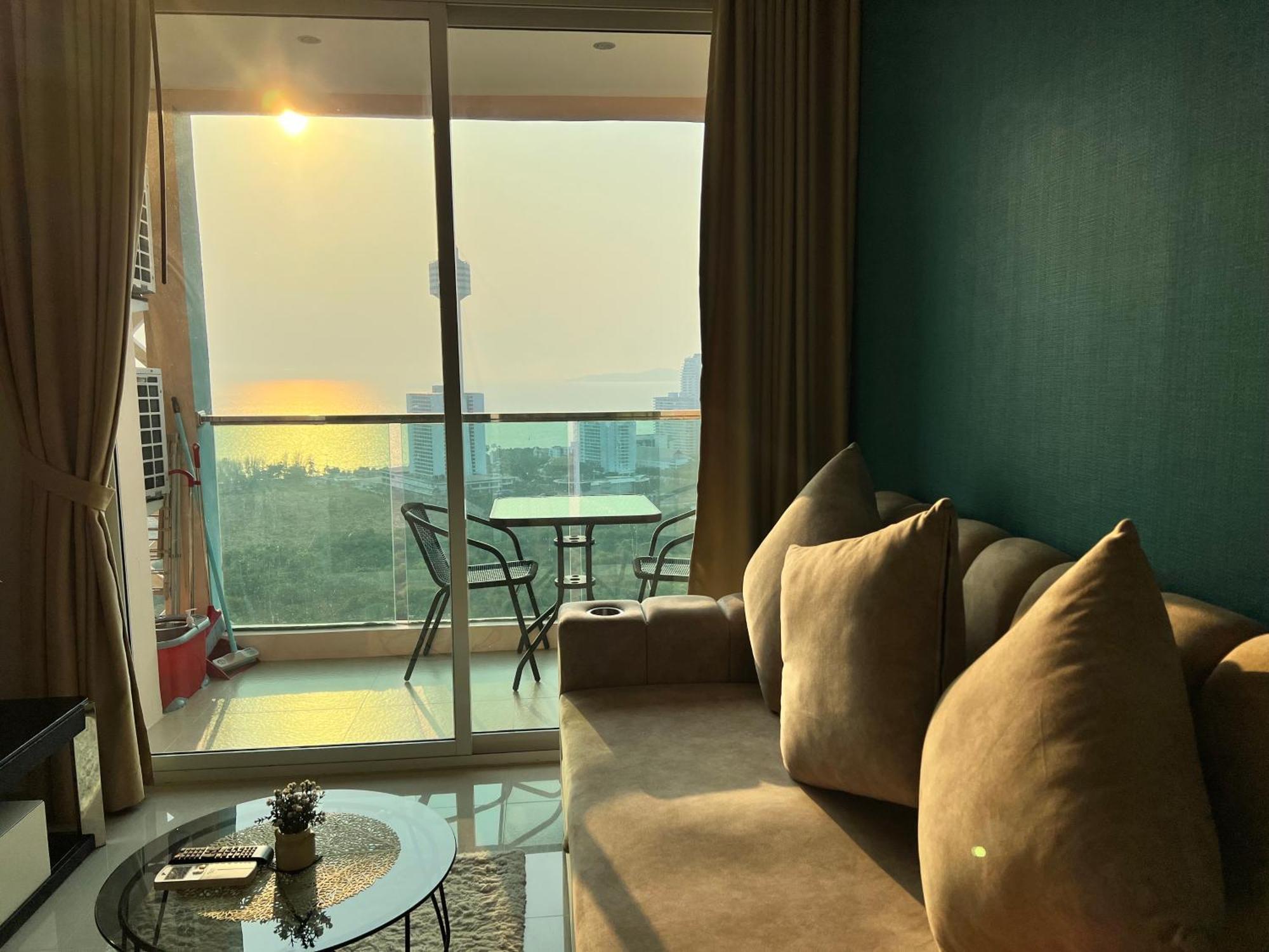 Grande Cariibbean Pattaya By Thita Aparthotel Exteriör bild